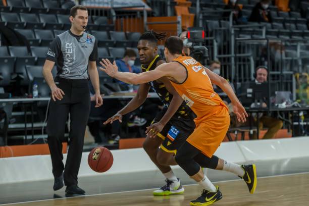 整个团队都 整个团队都